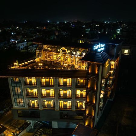 Clarks Inn Express, Rishīkesh Extérieur photo