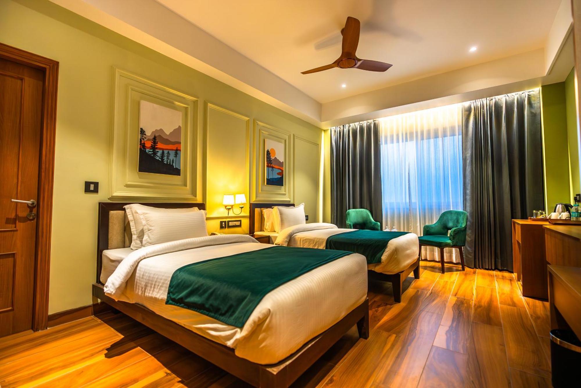 Clarks Inn Express, Rishīkesh Extérieur photo